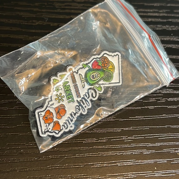 🆕 SoCal Walmart Market Pin RARE! - Picture 4 of 4